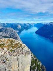 One Pregnancy, Two B